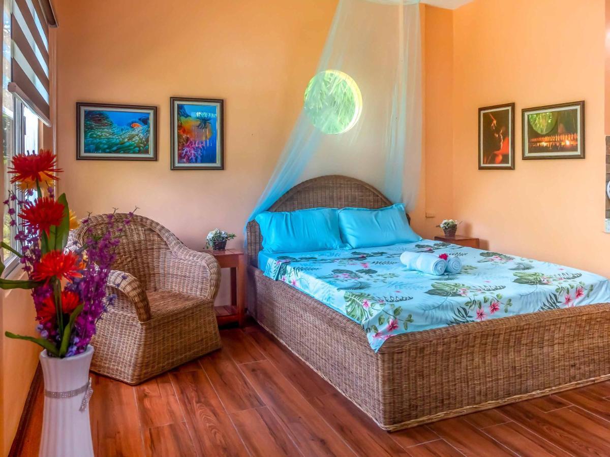 Blue Moon Guesthouse Puerto Princesa Εξωτερικό φωτογραφία