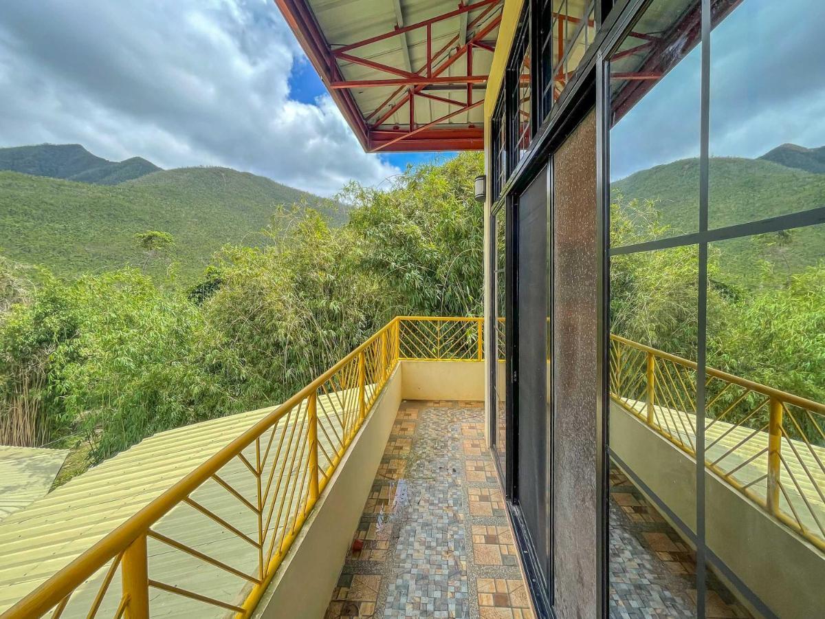 Blue Moon Guesthouse Puerto Princesa Εξωτερικό φωτογραφία