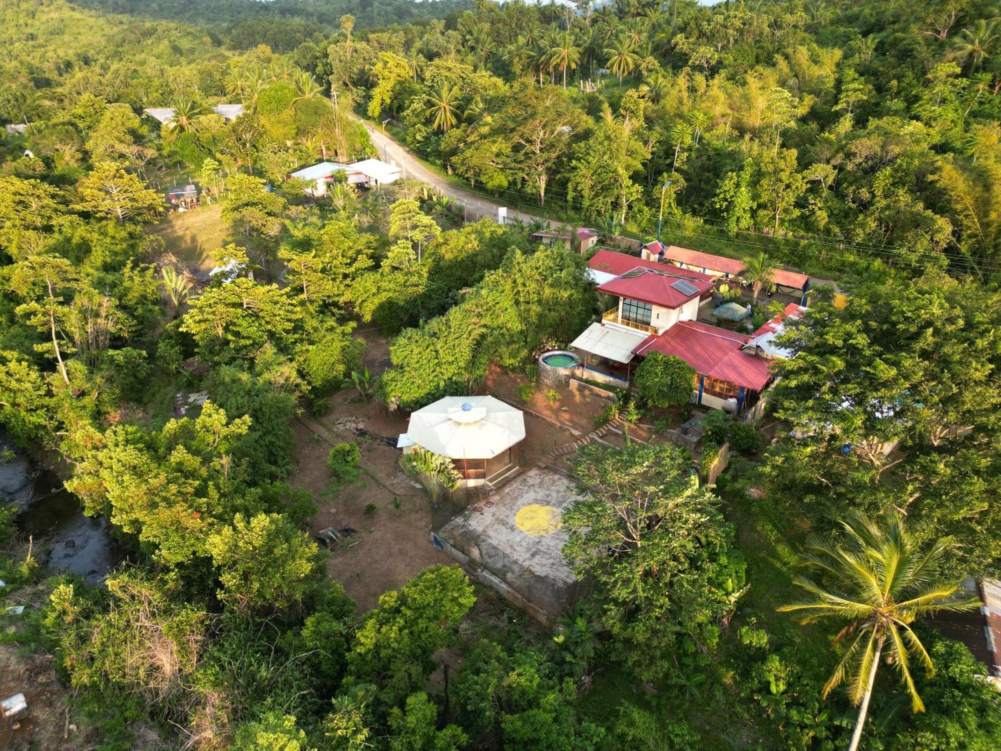 Blue Moon Guesthouse Puerto Princesa Εξωτερικό φωτογραφία