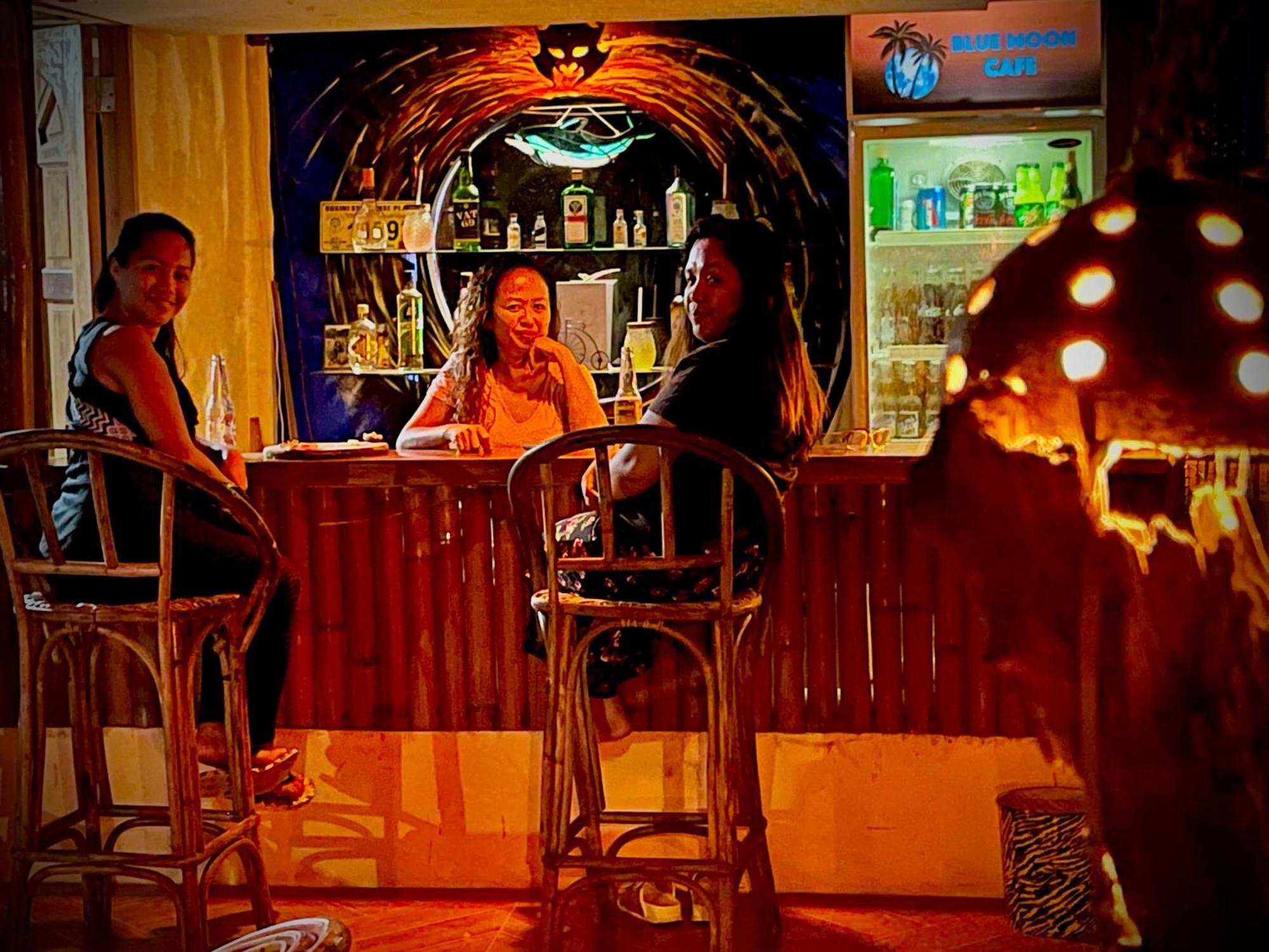 Blue Moon Guesthouse Puerto Princesa Εξωτερικό φωτογραφία