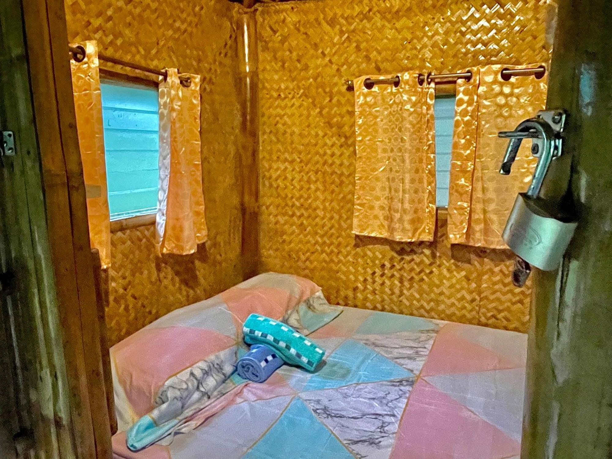 Blue Moon Guesthouse Puerto Princesa Εξωτερικό φωτογραφία